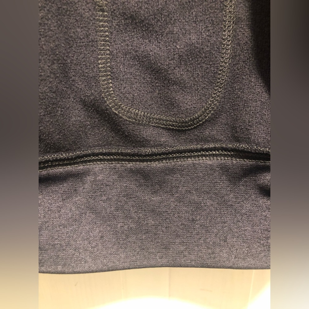 Women’s North Face Hoodie Size Large - Picture 6 of 6